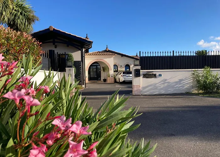 Pensionat Les Cottages Du Bassin D'Arcachon -Proche Parc Ornithologique-Dune Du Pilat- Clim- Parking Prive 4*