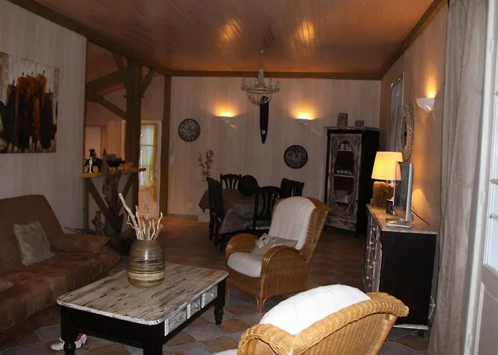 Pensionat Les Cottages Du Bassin D'Arcachon -Proche Parc Ornithologique-Dune Du Pilat- Clim- Parking Prive Gujan-Mestras